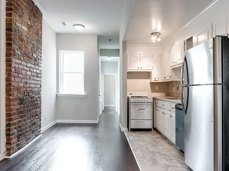 707 W Clay St #B — Photo 3