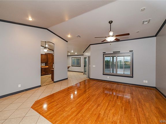 5th image of 3374 Roma Rd