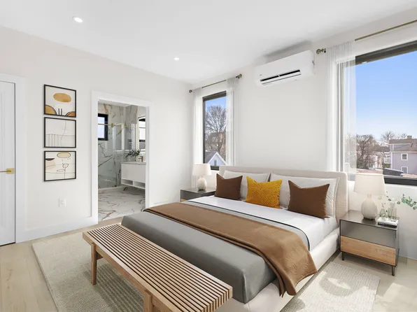 4525 Bergenwood Avenue image 38 of 74