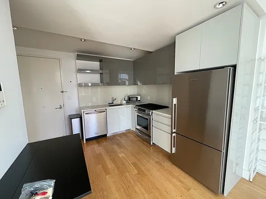 Rented by New York Zone Property Management LLC | media 15