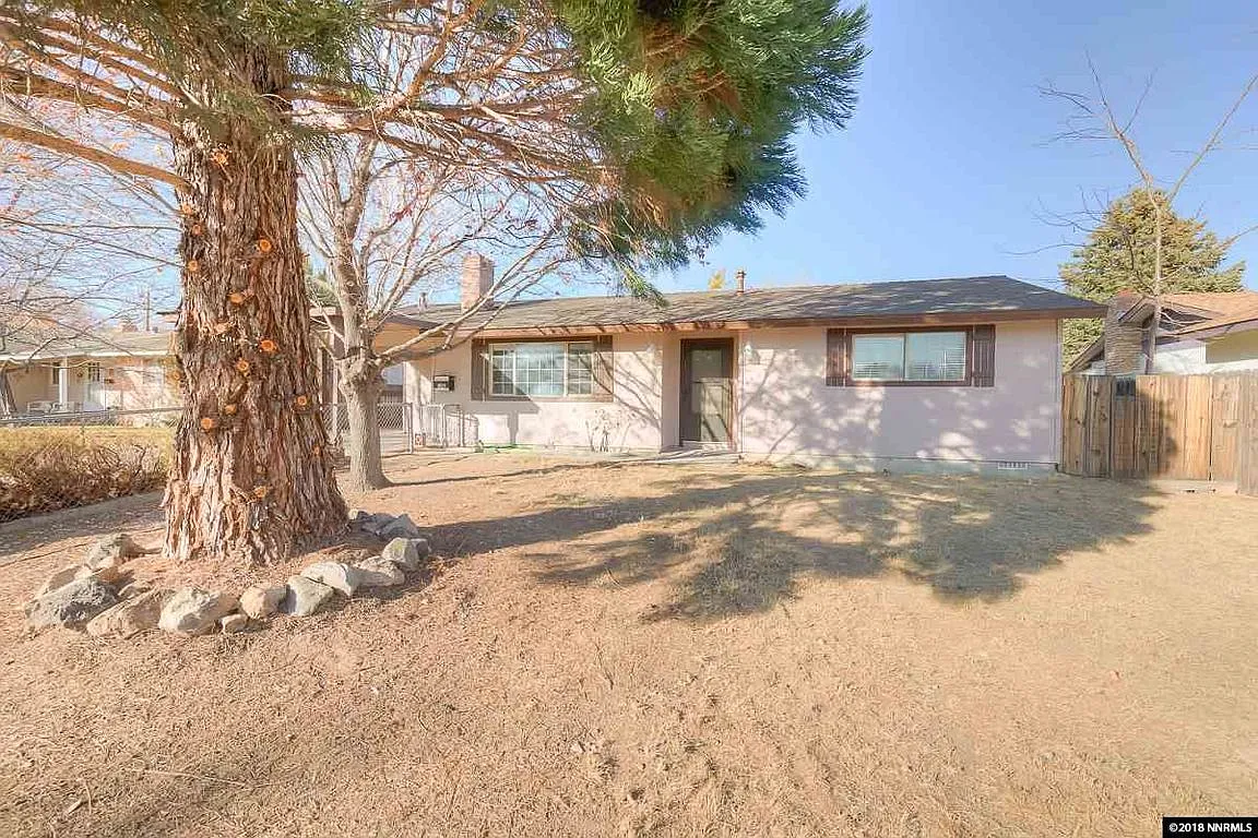 108 E Hampton Dr photo 1