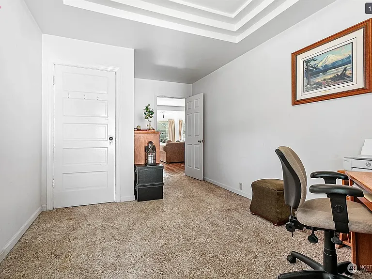 1865 Bayview Ave — Photo 23