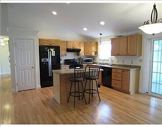 5th image of 23 Payeur Cir