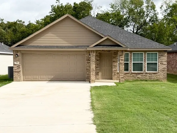 416 W Curtis St, Calera, OK 74730