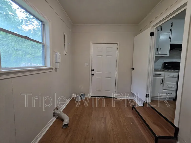 602 J K St — Photo 22