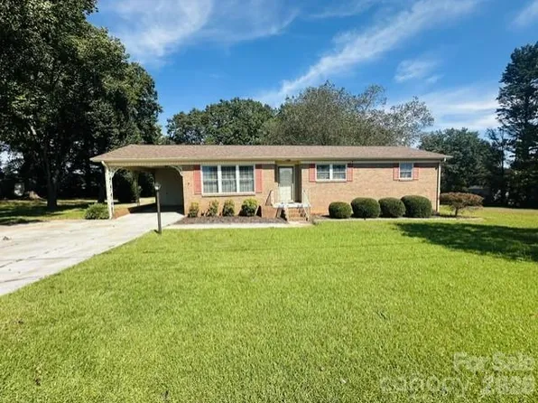 1415 Melrose Dr, Shelby, NC 28152