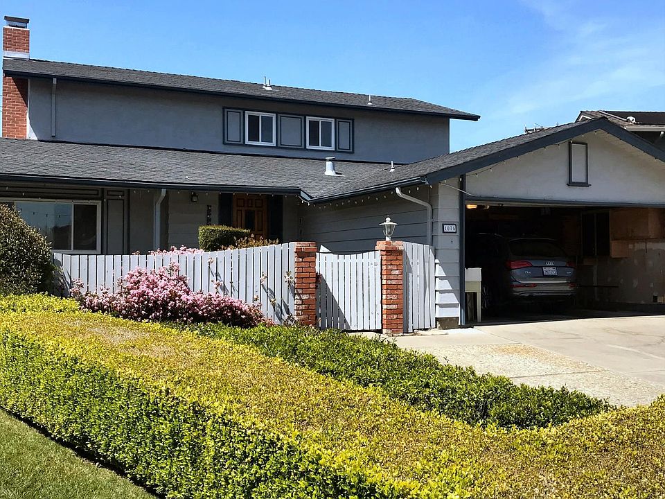 1st image of 1075 Beaumont Dr