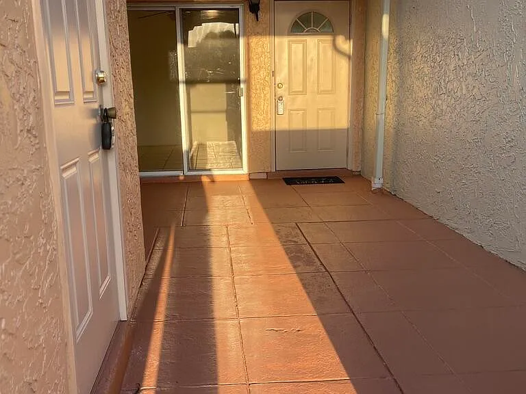 1495 Malibu Cir NE #102 — Photo 4