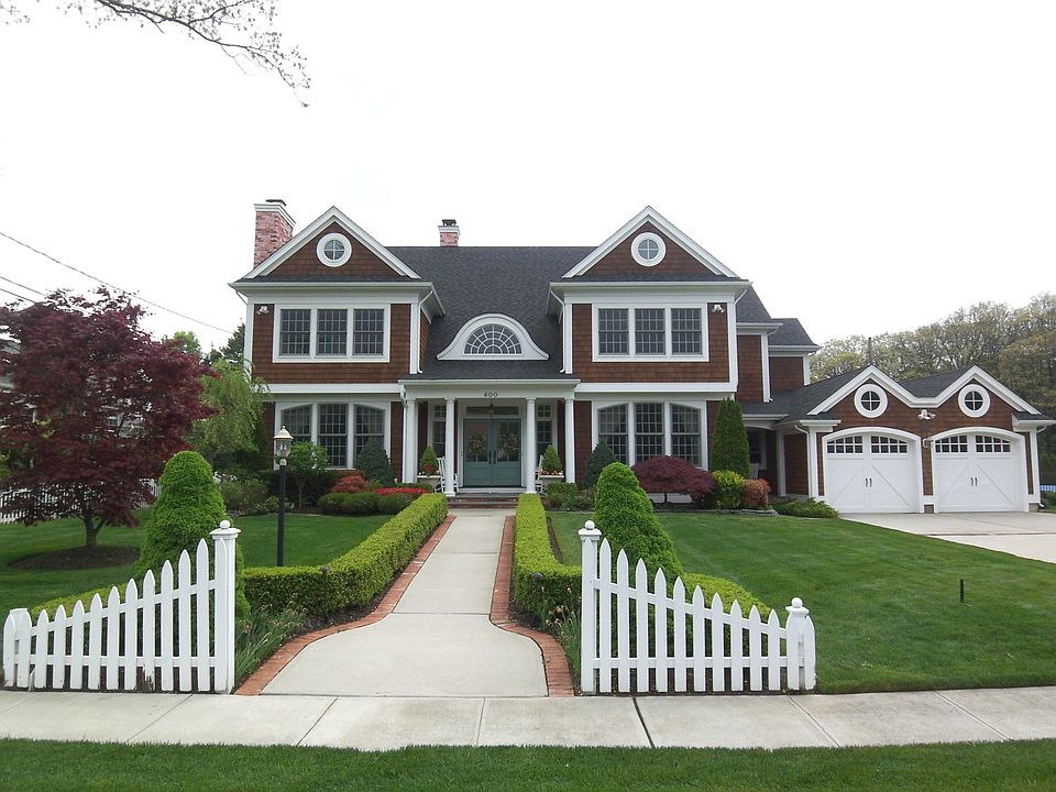 Center Hall Colonial