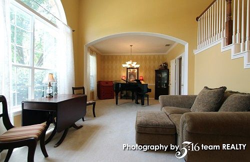 2nd image of 7986 Thistletree Ln
