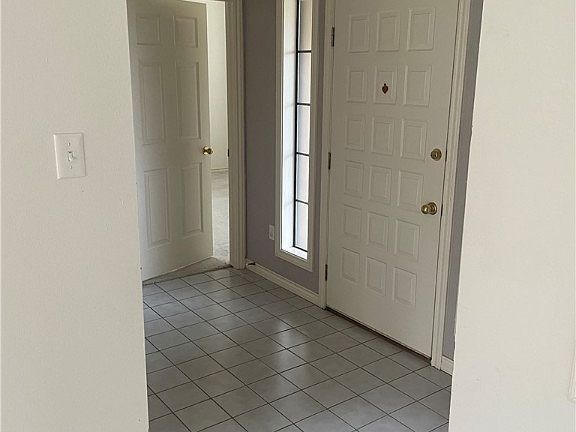 4th image of 2802 Mescalero Ct