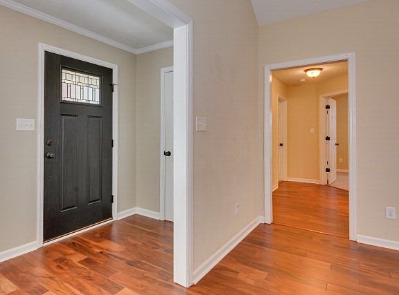 4th image of 1081 Grove Landing Ln
