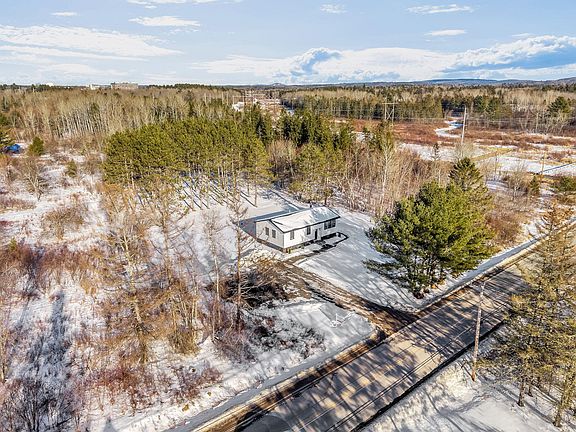 3rd image of 120 Wiswell Road