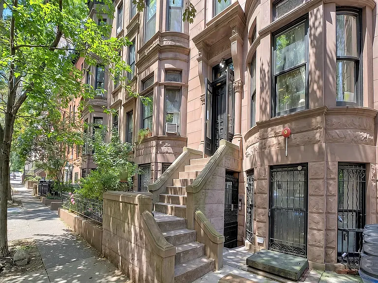 934 President St #9 — Photo 11
