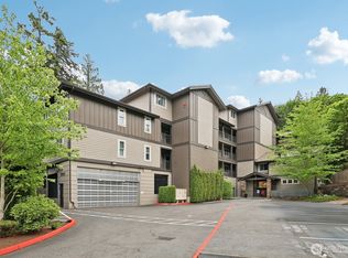 18609 SE Newport Way APT 107, Issaquah, WA 98027
