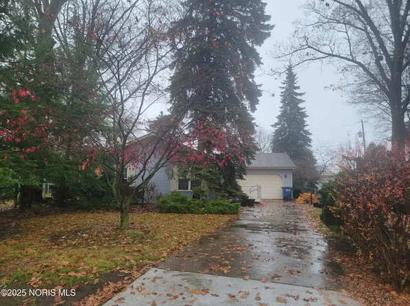 1537 Wilmore Dr, Toledo, OH 43614