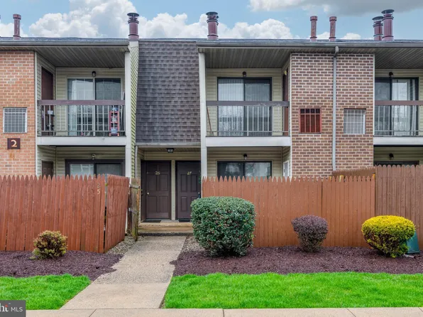 27 Lancaster Est, Mount Joy, PA 17552