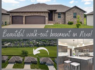 1662 N Eagle Valley Ln, Nixa, MO 65714