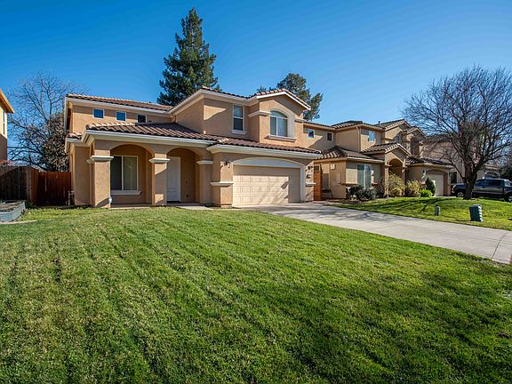 2nd image of 22 Zorba Ct