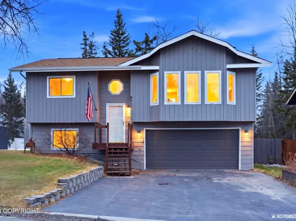 8827 Kak Island St, Eagle River, AK 99577