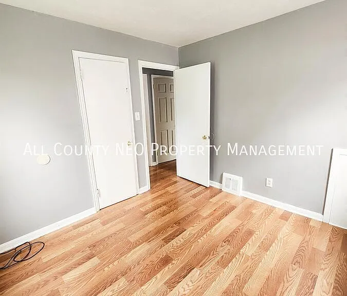16409 Cloverside Ave — Photo 11