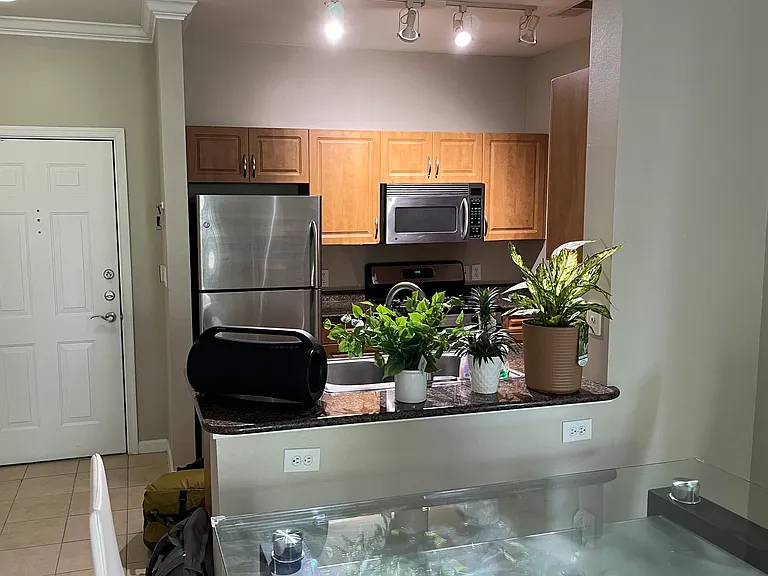 12925 Centre Park Cir #306 — Photo 2