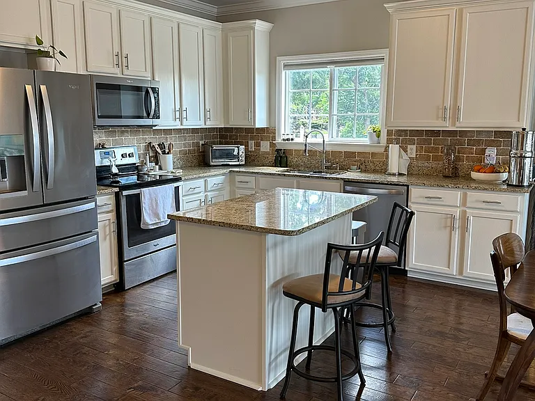 1319 Decatur Cir — Photo 17