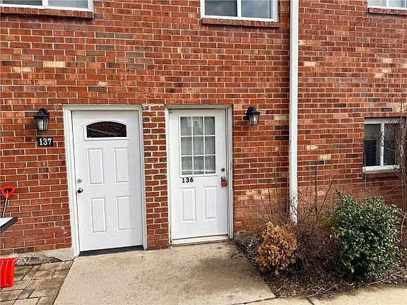 2nd image of 275 Owens Rd #136
