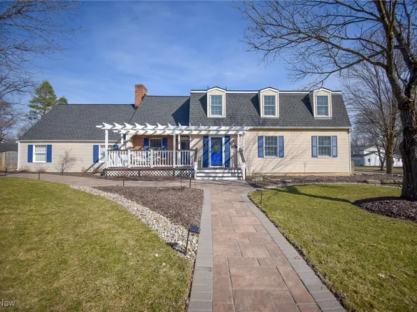 955 Andrews Rd, Medina, OH 44256