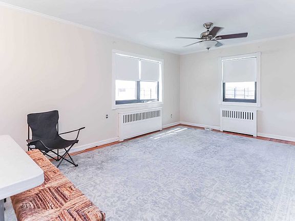 4th image of 219-38 75th Ave