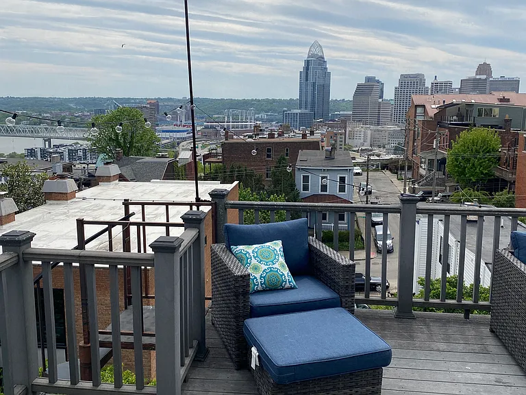 Mt. Adams Living — Photo 81