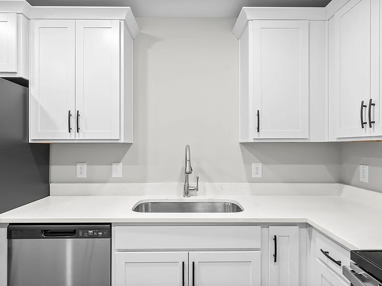 905 Center Rd #A — Photo 10