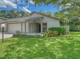 4635 Oak Forest Dr E #15, Sarasota, FL 34231