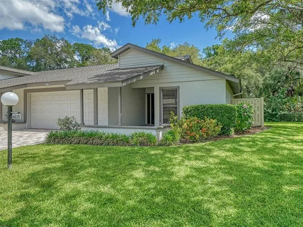 4635 Oak Forest Dr E #15, Sarasota, FL 34231
