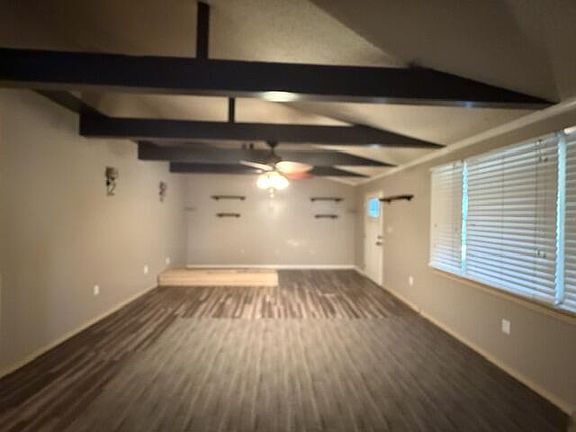3rd image of 143 Lyndon Cir