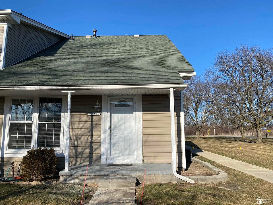 1st image of 28432 Longmeadow Ln