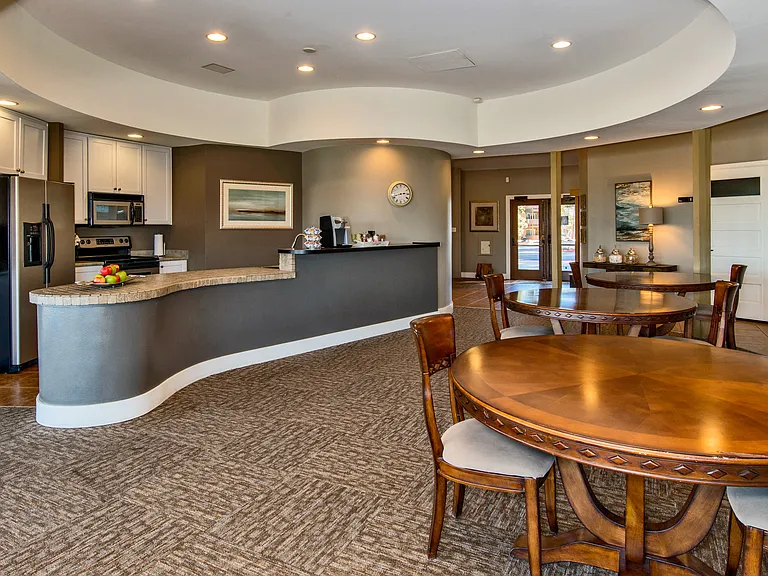 Bonterra Lakeside Apartments — Photo 15