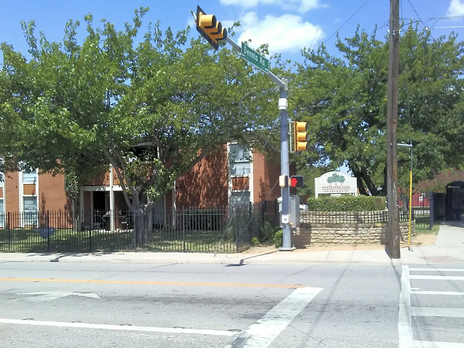 Northaven Park Apartments — Photo 2