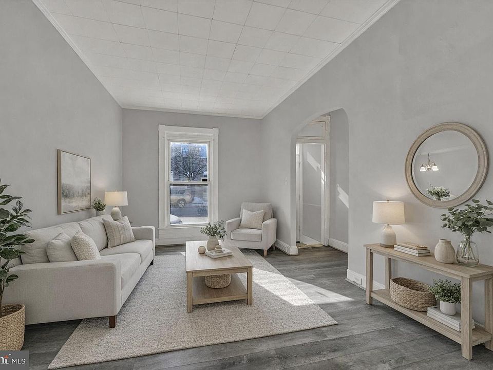 1st image of 3408 E Fairmount Ave