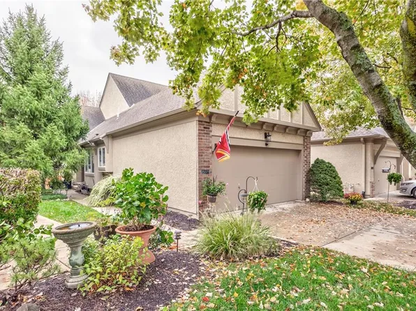 14306 Russell St, Overland Park, KS 66223