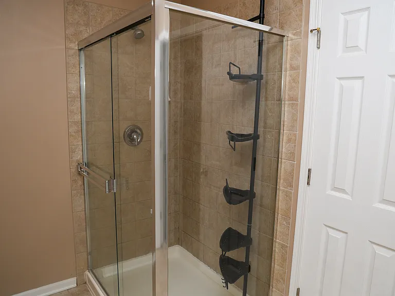 217 Comstock Dr — Photo 47