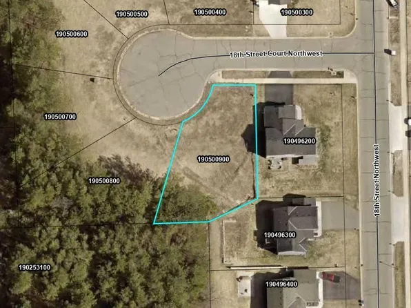 390 18th Street Ct NW, Sauk Rapids, MN 56379