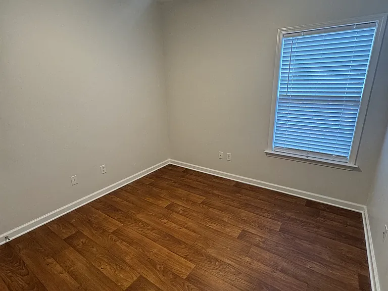 203 Belhaven Dr — Photo 9