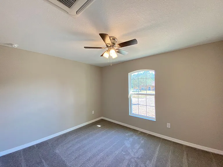 13709 SW 40th Cir — Photo 22