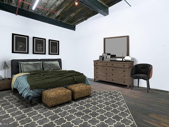 2nd image of 1813-53 N Howard St #14A