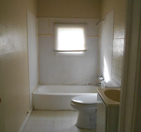 5th image of 4326 Larkspur St