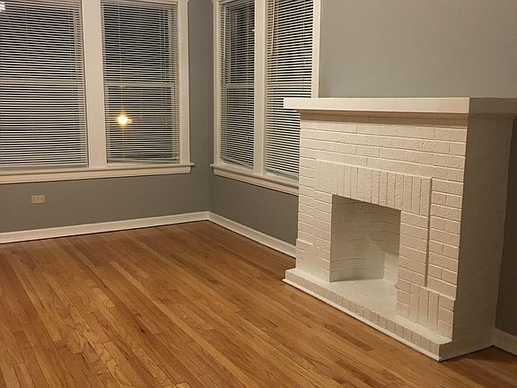 3rd image of 5036 N Troy St APT 2