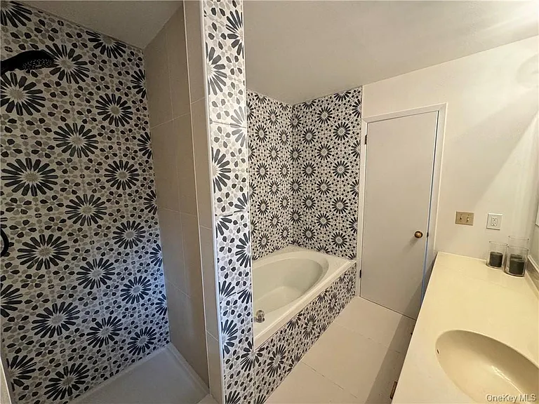 17 Rambling Brook Rd — Photo 19
