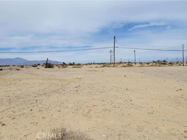2238 Harbor Dr #11, Thermal, CA 92274