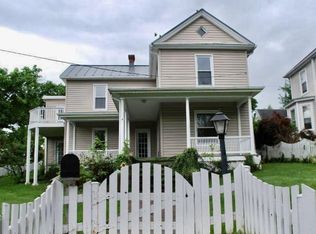521 S Main St, Woodstock, VA